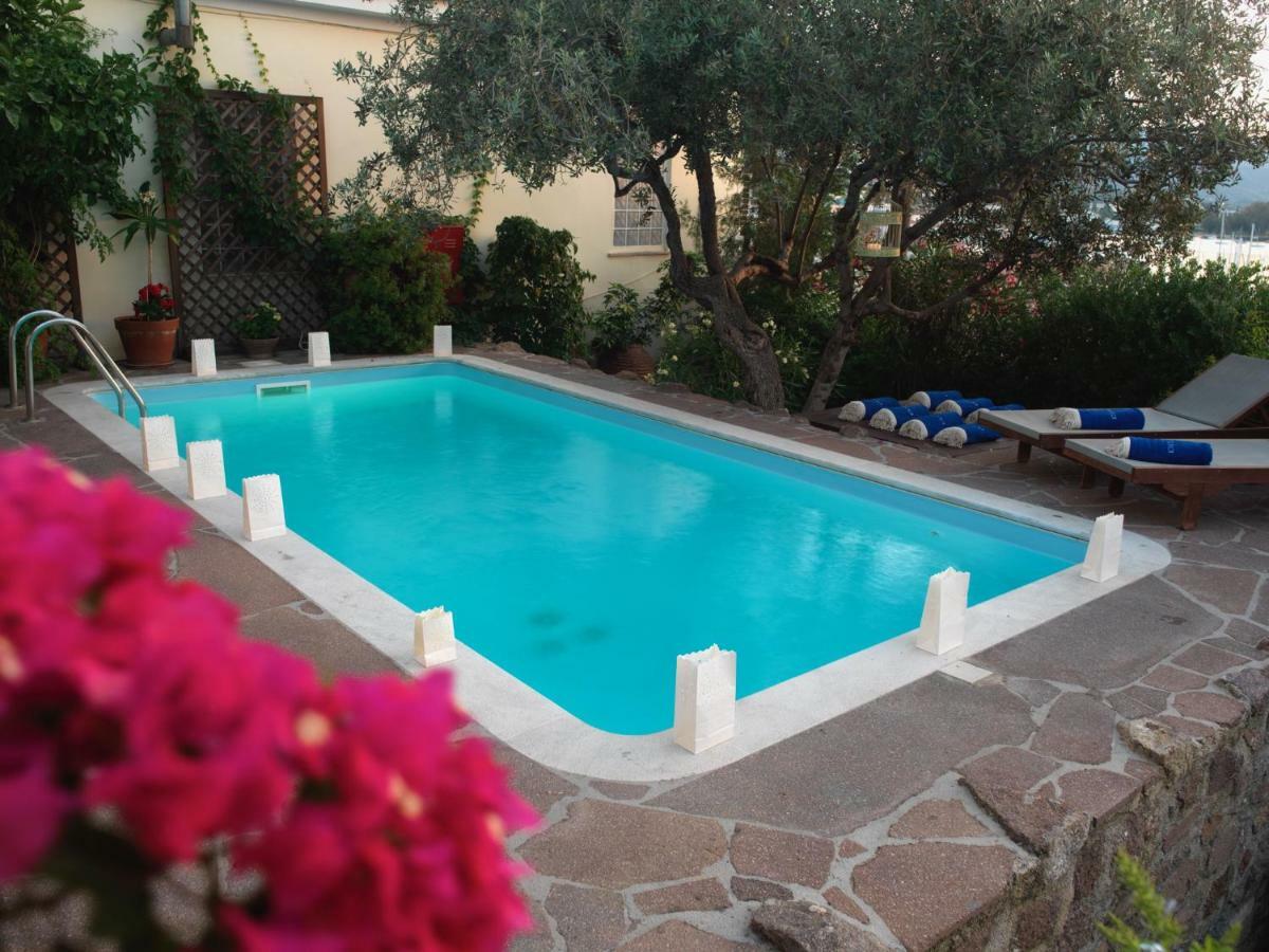 Poros Town Anemone Residence מראה חיצוני תמונה