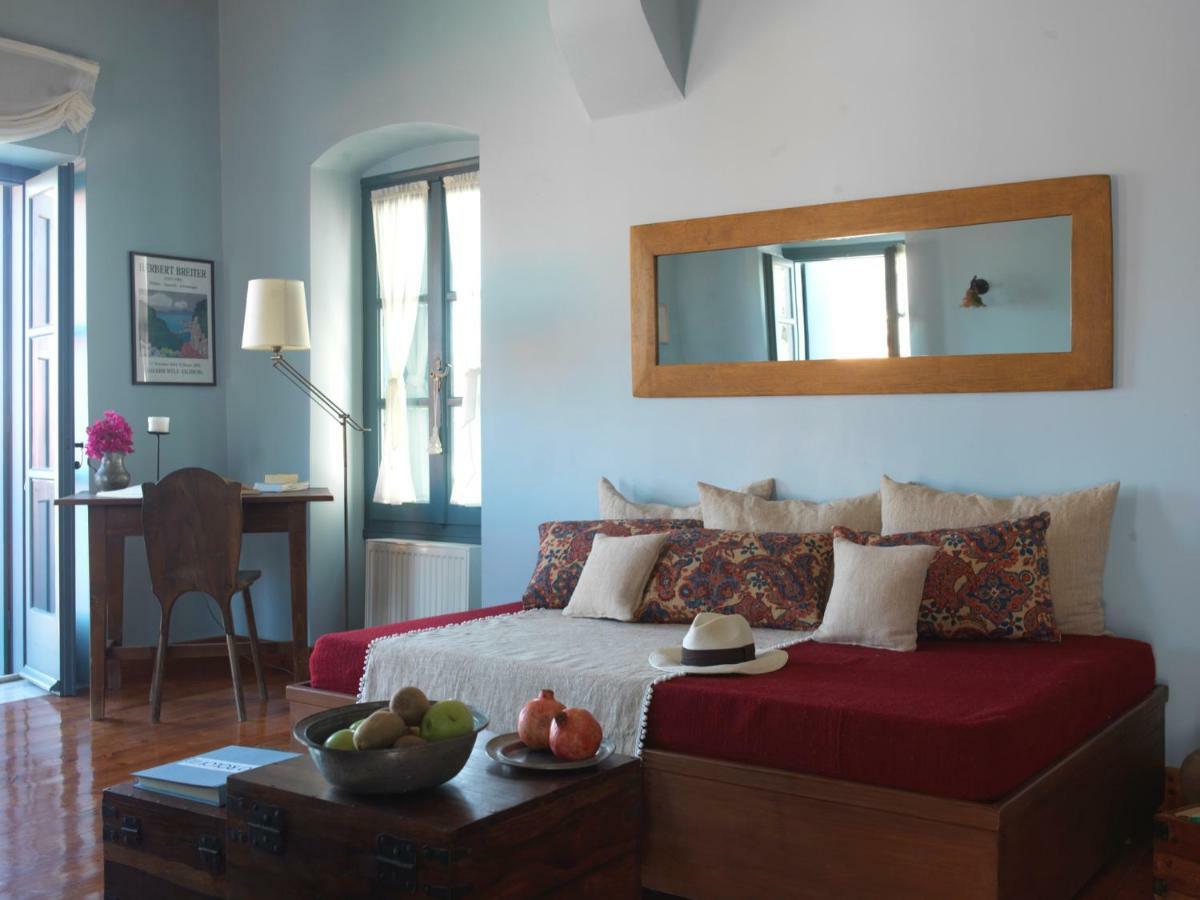 Poros Town Anemone Residence מראה חיצוני תמונה